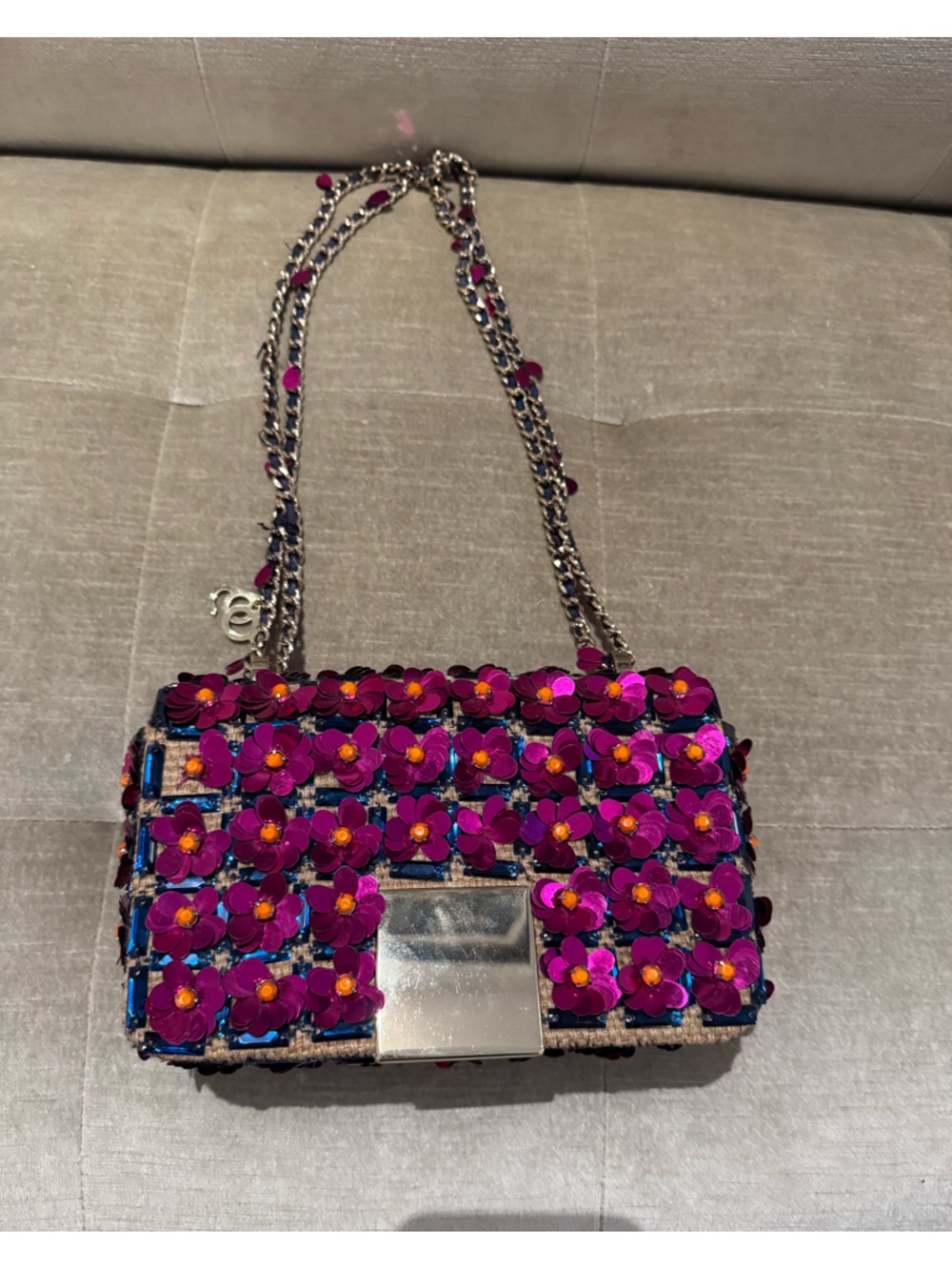 Embellished Floral Sequin Crossbody Bag - Magenta